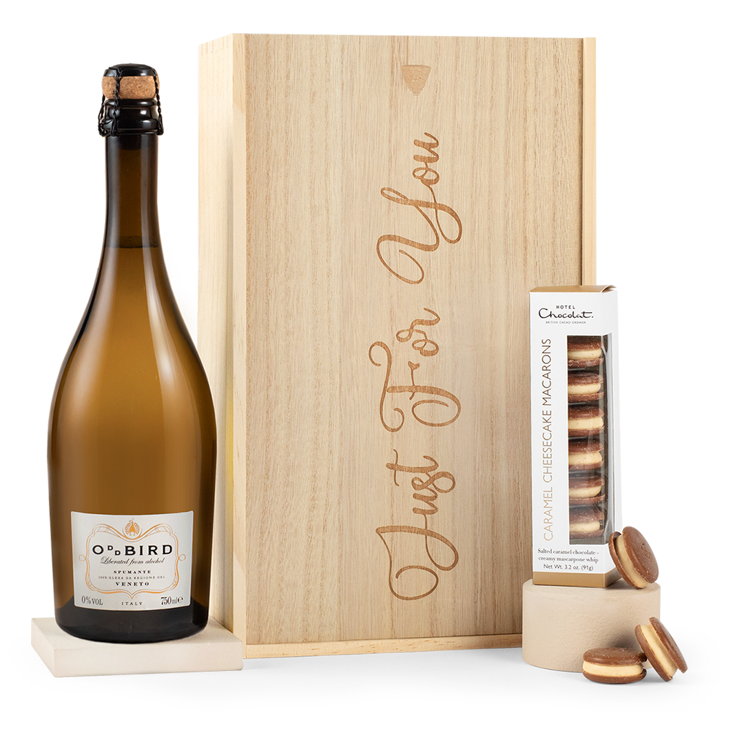 Hotel Chocolat Macarons & Alcohol Free Italian Sparkling Gift - Free Delivery*